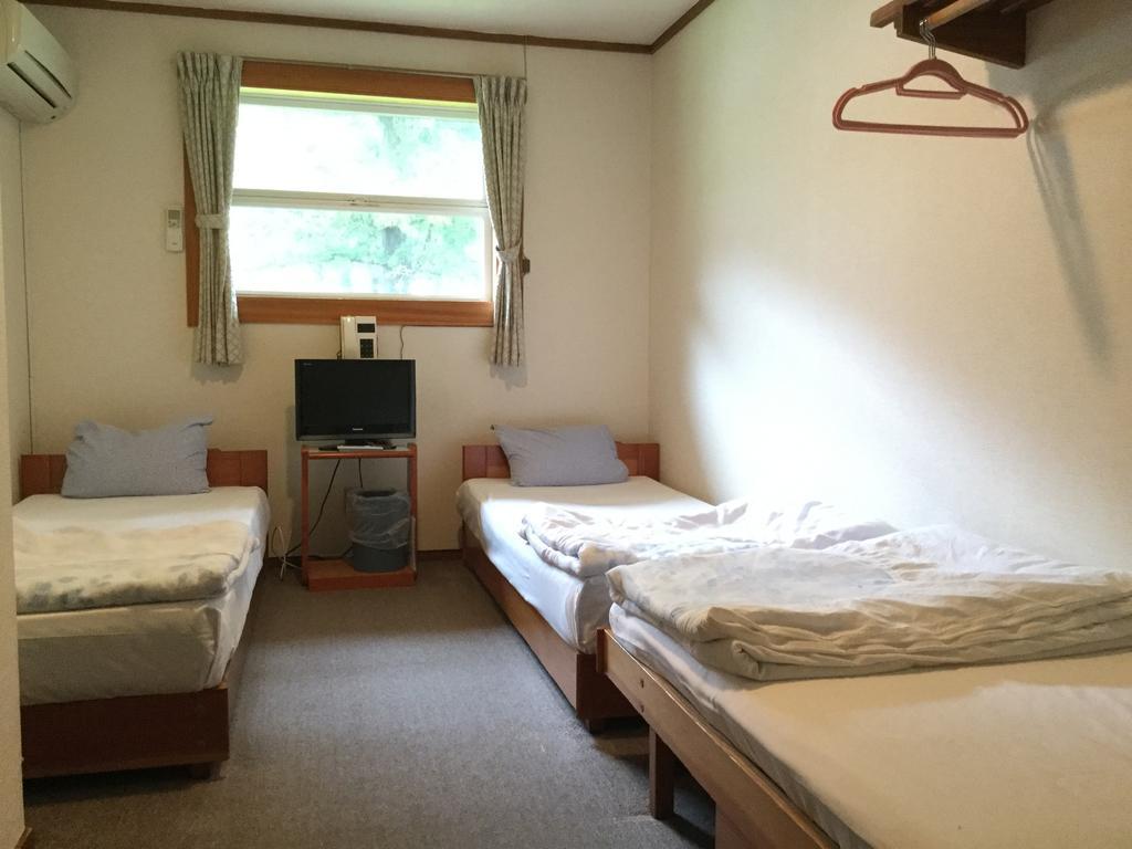 Pension Kamifusen Fujikawaguchiko Buitenkant foto